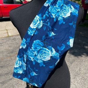 Blue Rose Leggings